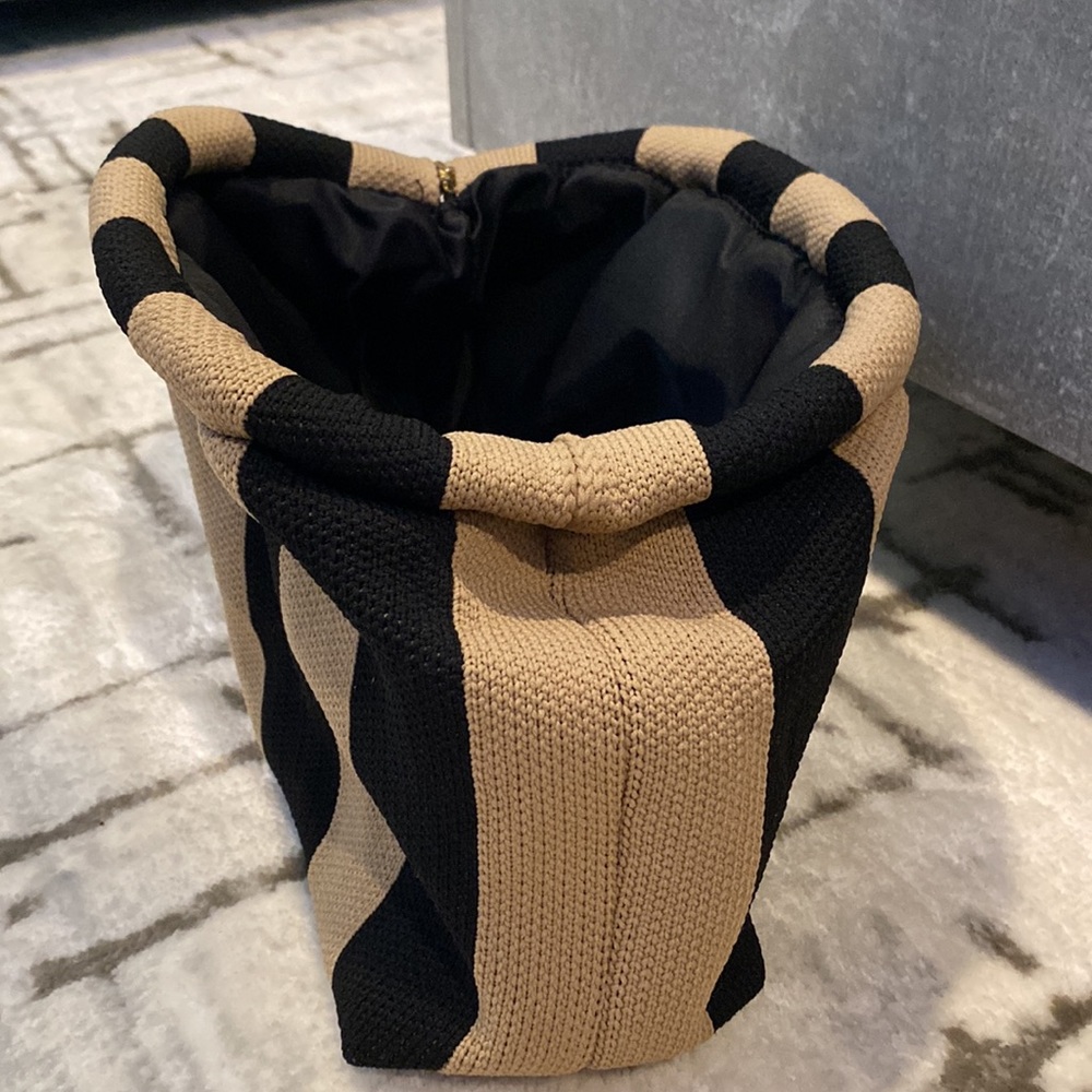 Color block clutch - Picture 4 of 4